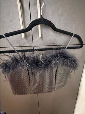 DO+BE Black Feather-Trim Woven Crop Top